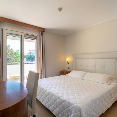 Hotel Villa Doimo 利尼亚诺萨比亚多罗 外观 照片