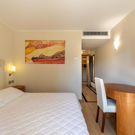 Hotel Villa Doimo 利尼亚诺萨比亚多罗 外观 照片